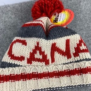 T-max Wind River Canada Toque NWT